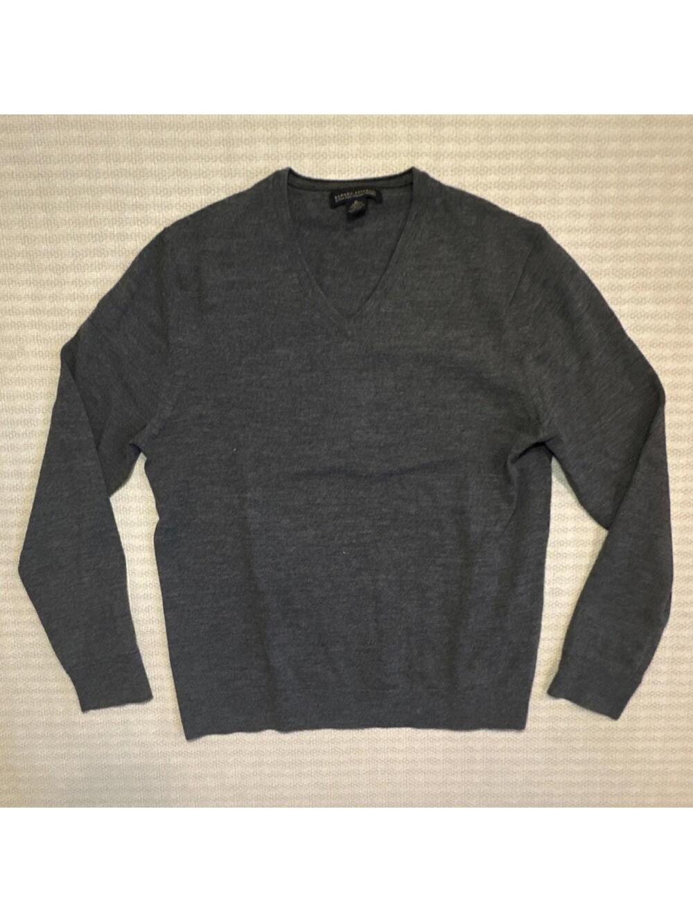 Banana Republic Merino Wool Sweater Men's Size M Gray V-Neck Long Sleeve